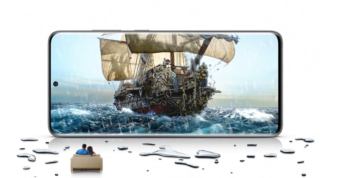 Couple watching video featuring ship on a S20