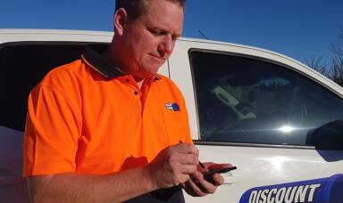 Man using Samsung Galaxy Note10