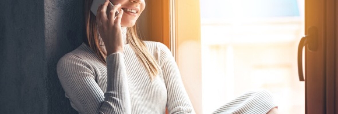 Woman talking on the phone