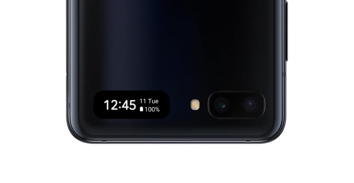 Galaxy Z Flip showing external notifications