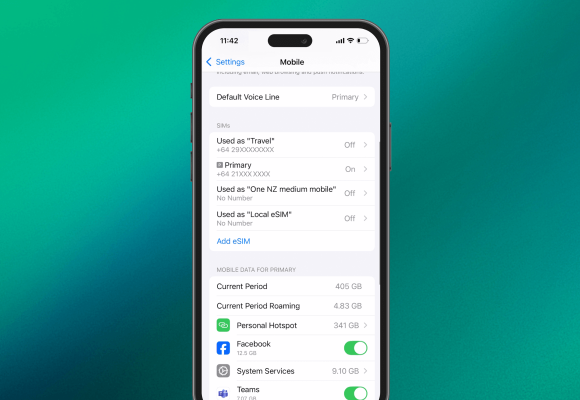 Step 1 of eSIM Quick Transfer on Apple from your previous iPhone to your new one.