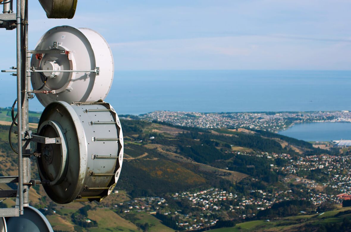 OCS02106_iot_infrastructure_you_can_trust_tile_600x396.jpg