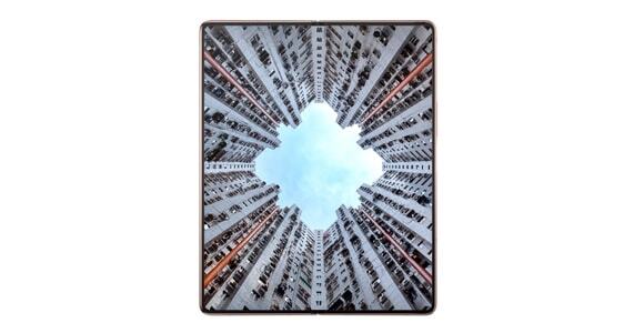 Unfolded, an immersive tablet experience
