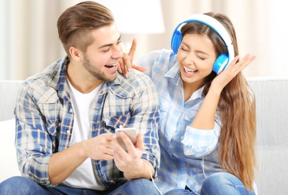People listening to music together